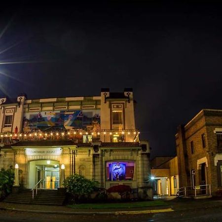 Centralia Square Grand Ballroom And Vintage Hotel Exteriör bild