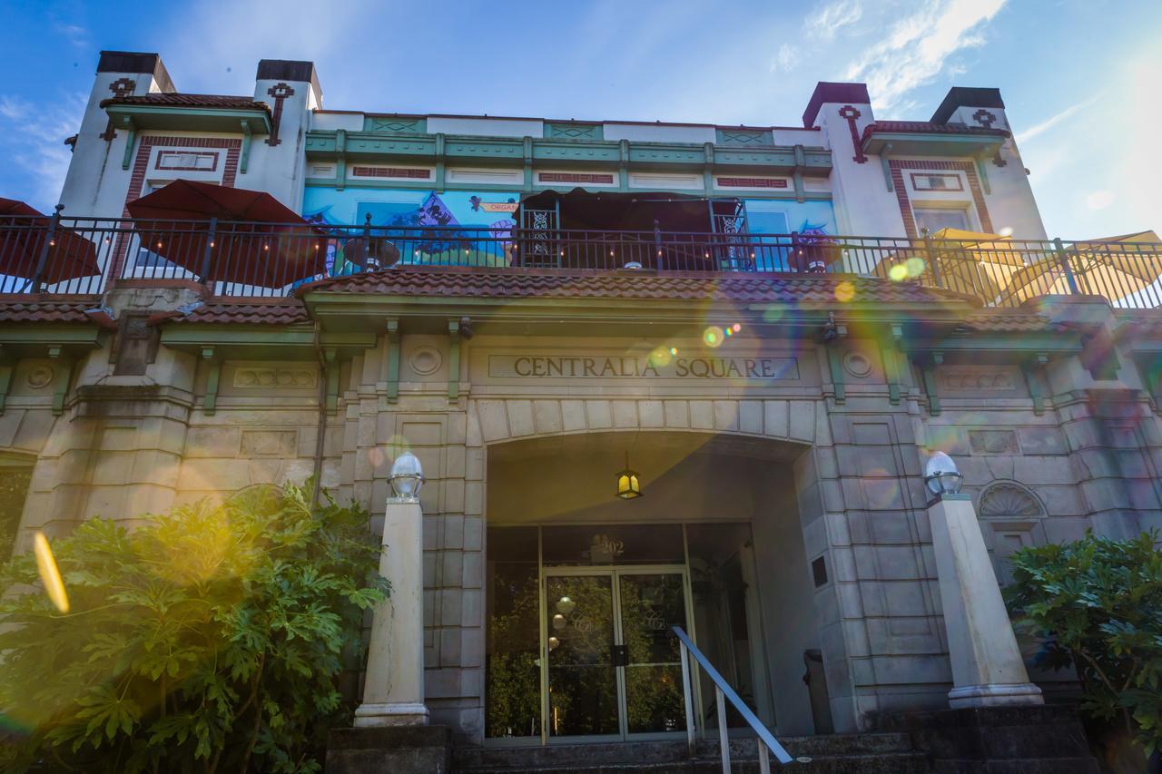 Centralia Square Grand Ballroom And Vintage Hotel Exteriör bild